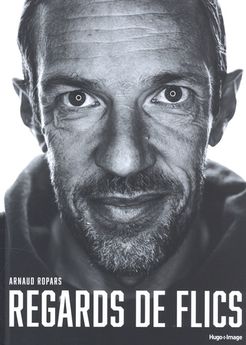 REGARDS DE FLICS